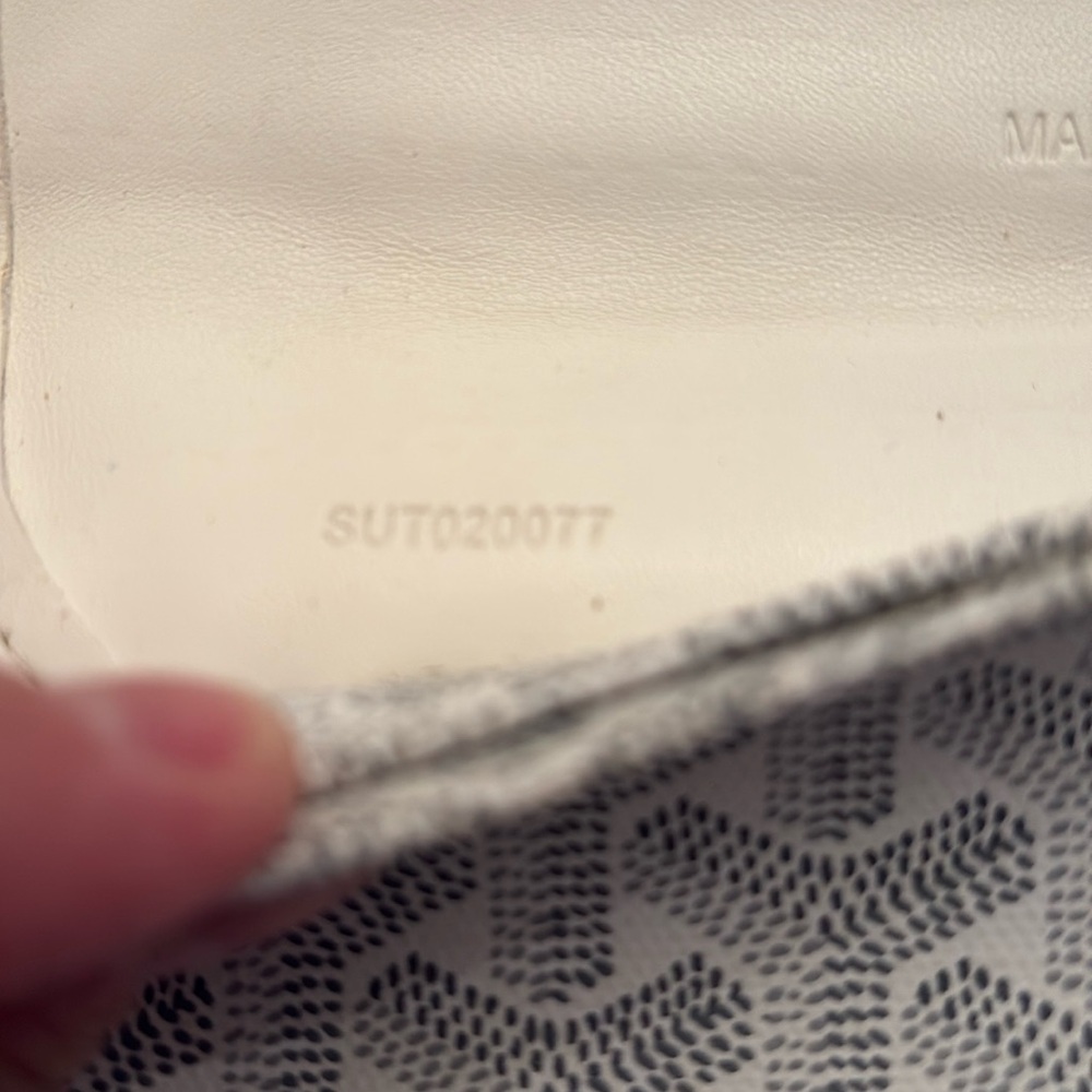 GOYARD White & Gray Monogram Clutch Wallet Pouch RARE π€π©Άπ - Picture 9 of 9